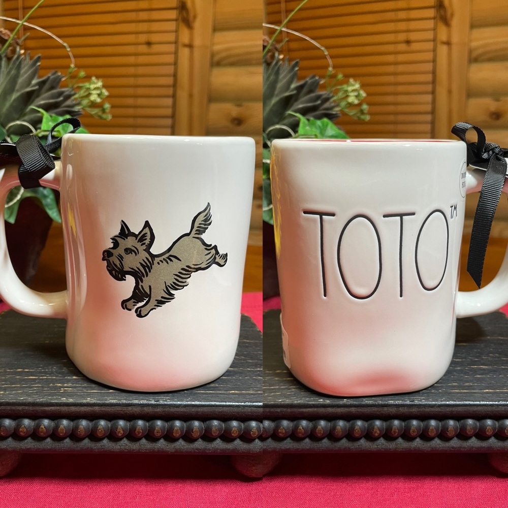 Wizard Of Oz TOTO Rae Dunn Mug